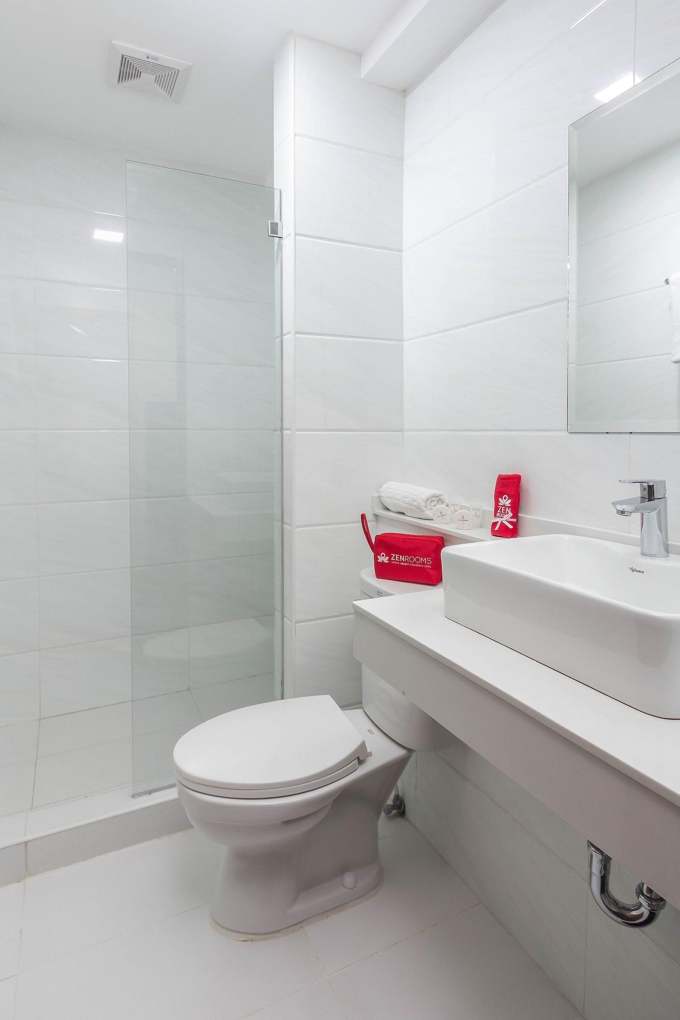 Zen Rooms S Hotel & Residences Себу Экстерьер фото